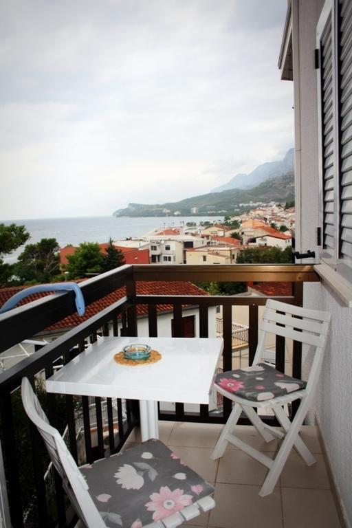 Apartments Mandic Tucepi Bilik gambar