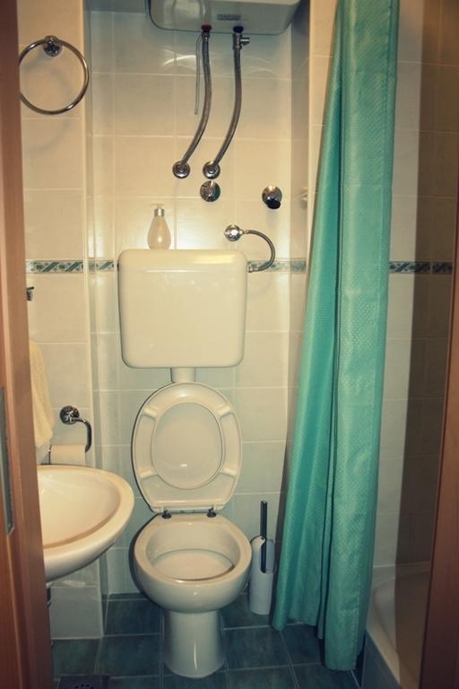 Apartments Mandic Tucepi Bilik gambar